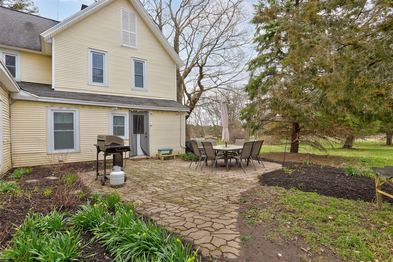 2135 68th Street, Fennville, MI, 49408-8604