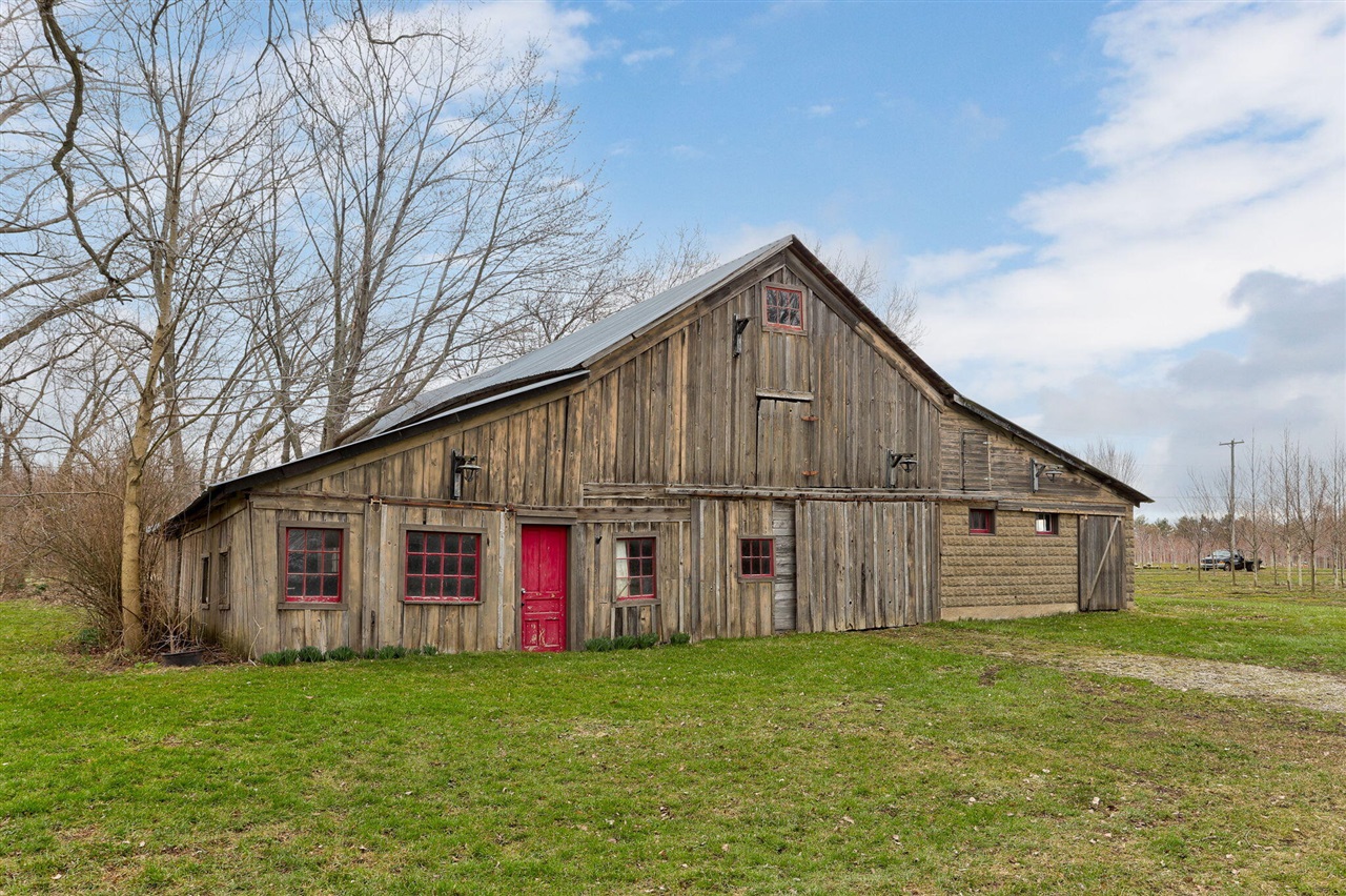 2135 68th Street, Fennville, MI, 49408-8604