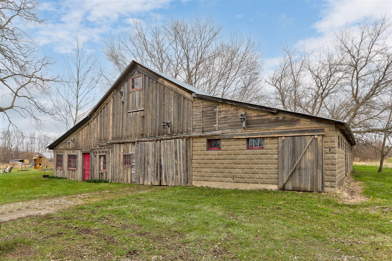 2135 68th Street, Fennville, MI, 49408-8604