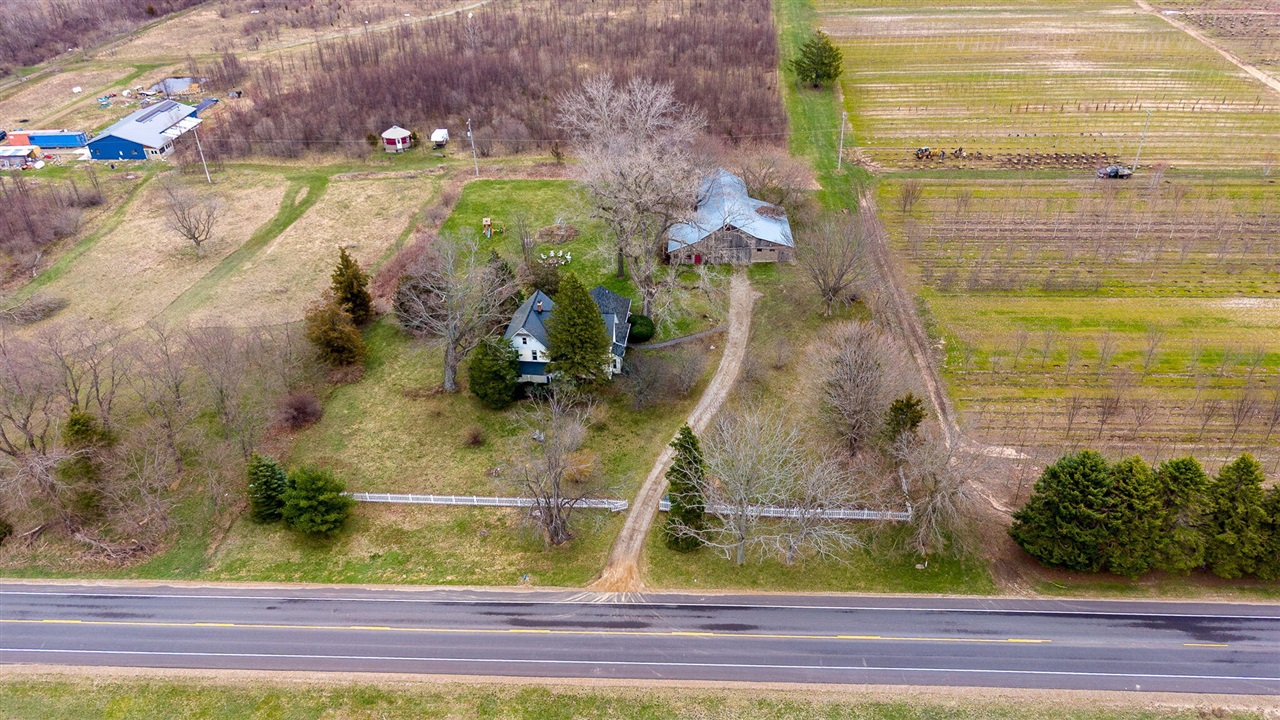 2135 68th Street, Fennville, MI, 49408-8604