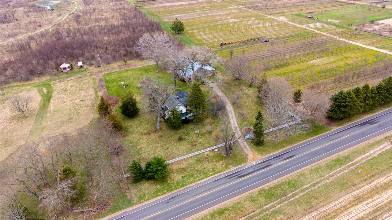 2135 68th Street, Fennville, MI, 49408-8604