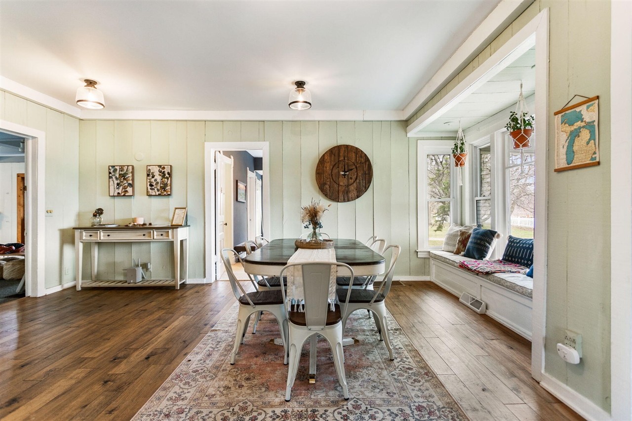 2135 68th Street, Fennville, MI, 49408-8604