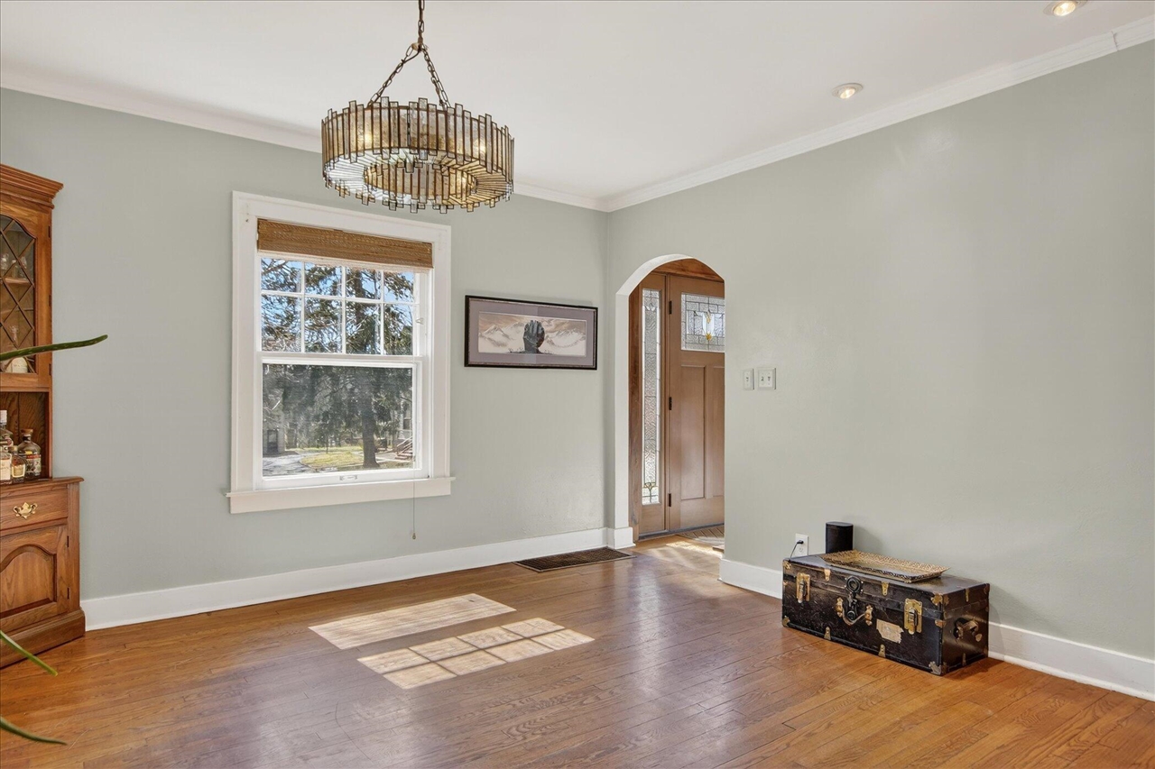 1732 Jackson Avenue, Ann Arbor, MI, 48103-4038