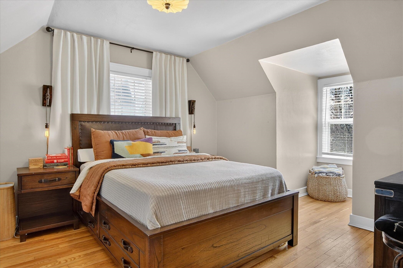 1732 Jackson Avenue, Ann Arbor, MI, 48103-4038