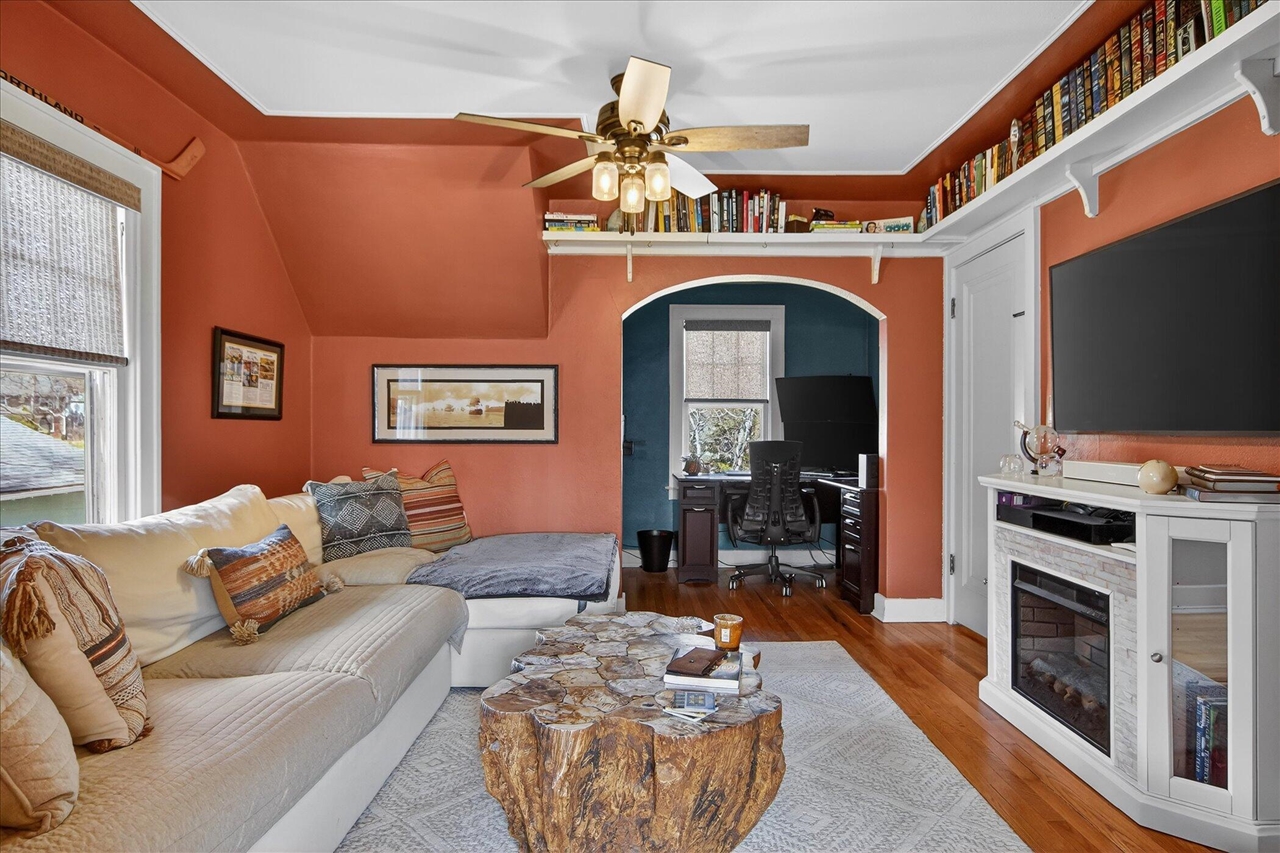 1732 Jackson Avenue, Ann Arbor, MI, 48103-4038