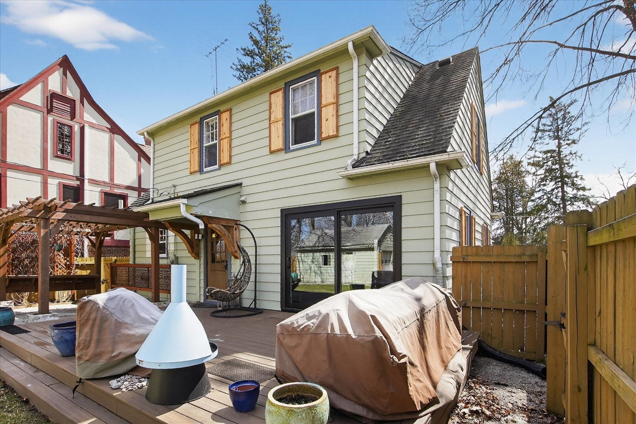 1732 Jackson Avenue, Ann Arbor, MI, 48103-4038