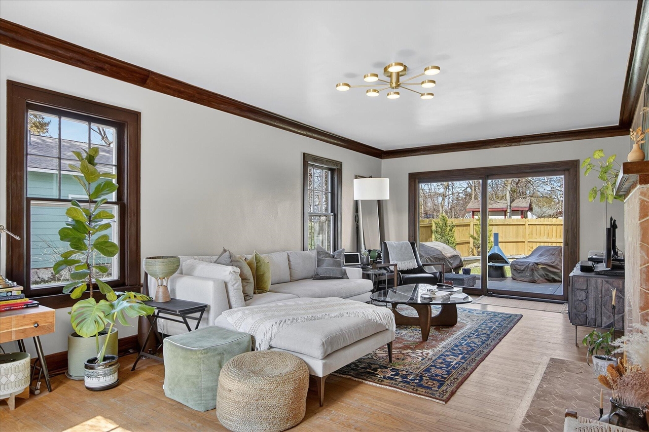 1732 Jackson Avenue, Ann Arbor, MI, 48103-4038