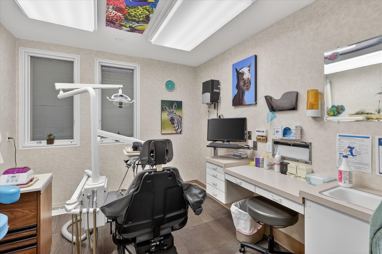 2426 Burton Street, Grand Rapids, MI, 49546