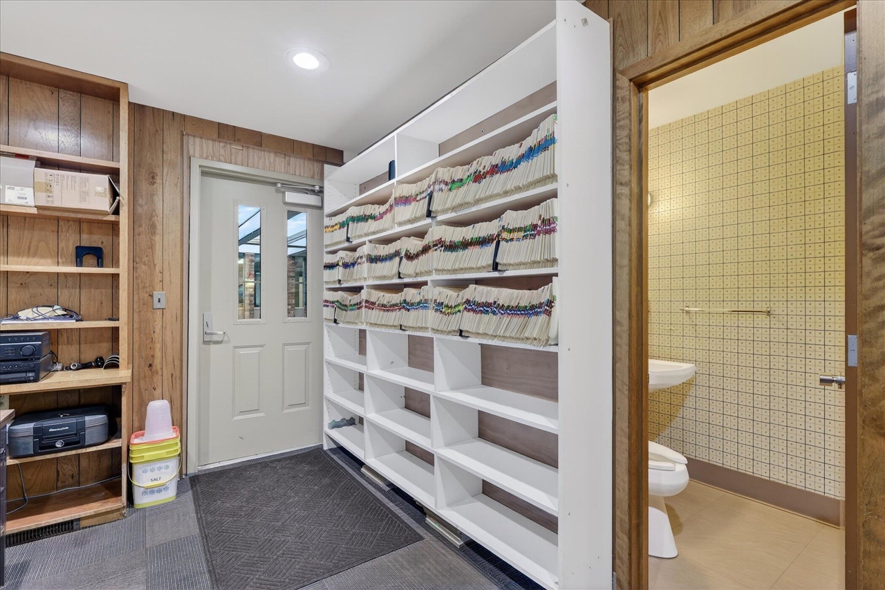 2426 Burton Street, Grand Rapids, MI, 49546