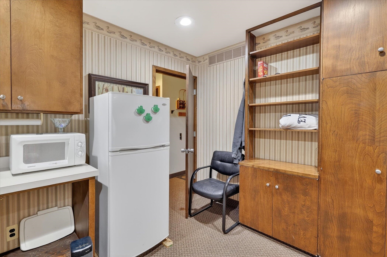 2426 Burton Street, Grand Rapids, MI, 49546