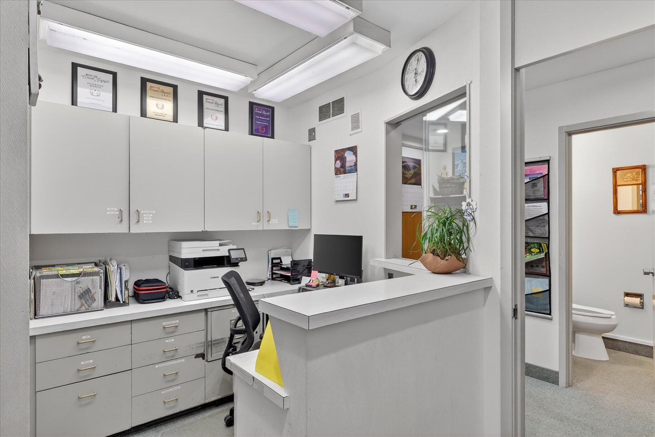 2426 Burton Street, Grand Rapids, MI, 49546