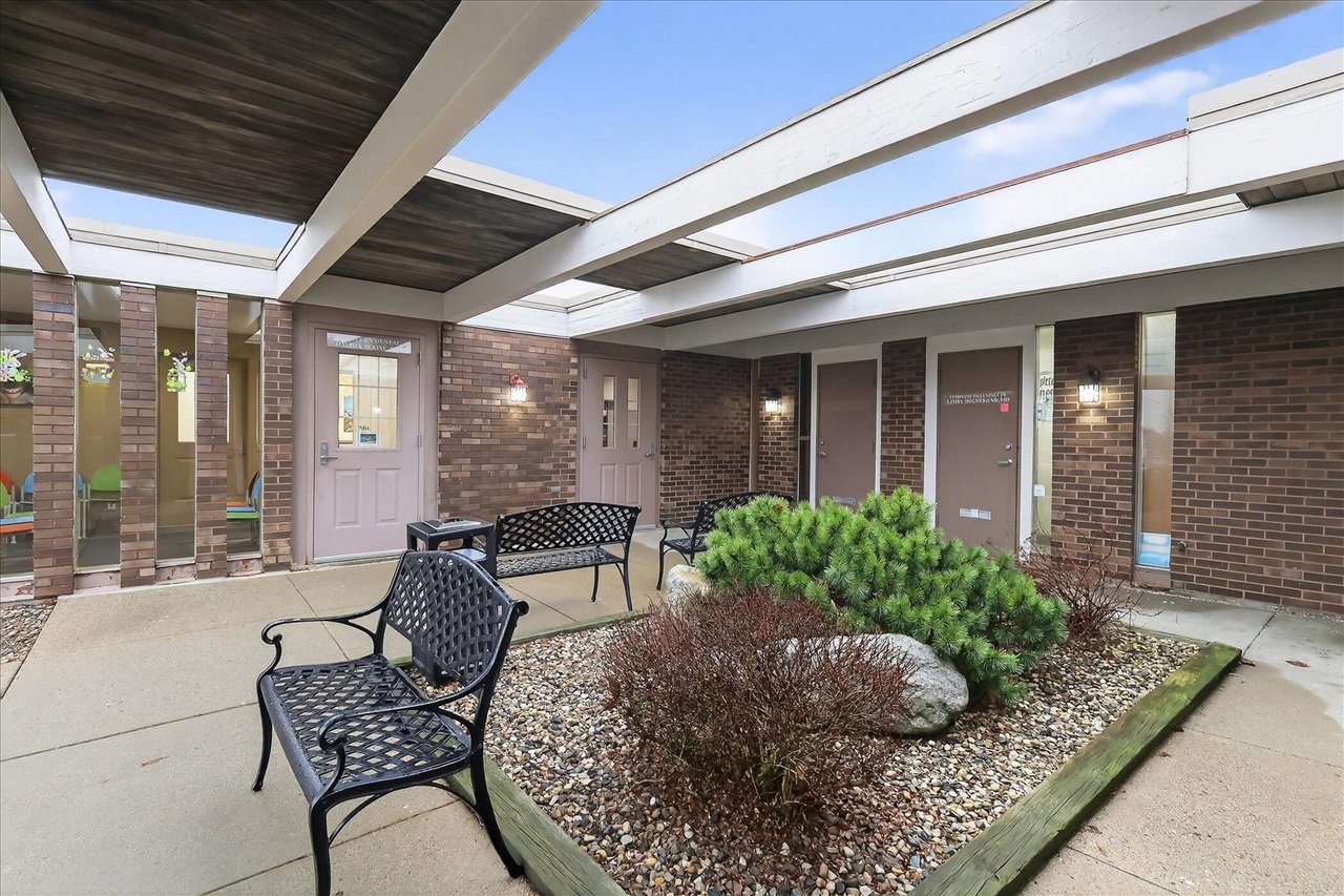 2426 Burton Street, Grand Rapids, MI, 49546