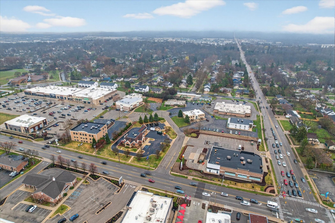 2426 Burton Street, Grand Rapids, MI, 49546