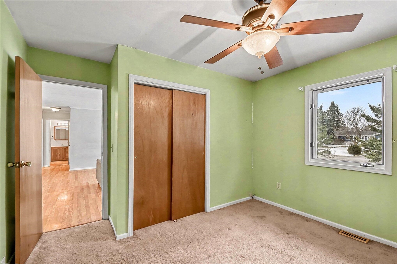 301 Ragen-Bogen Drive, Gaylord, MI, 49735