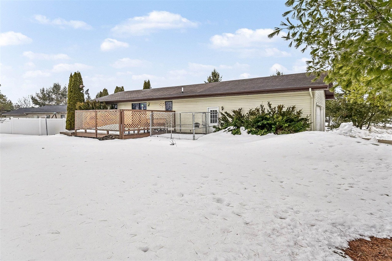 301 Ragen-Bogen Drive, Gaylord, MI, 49735