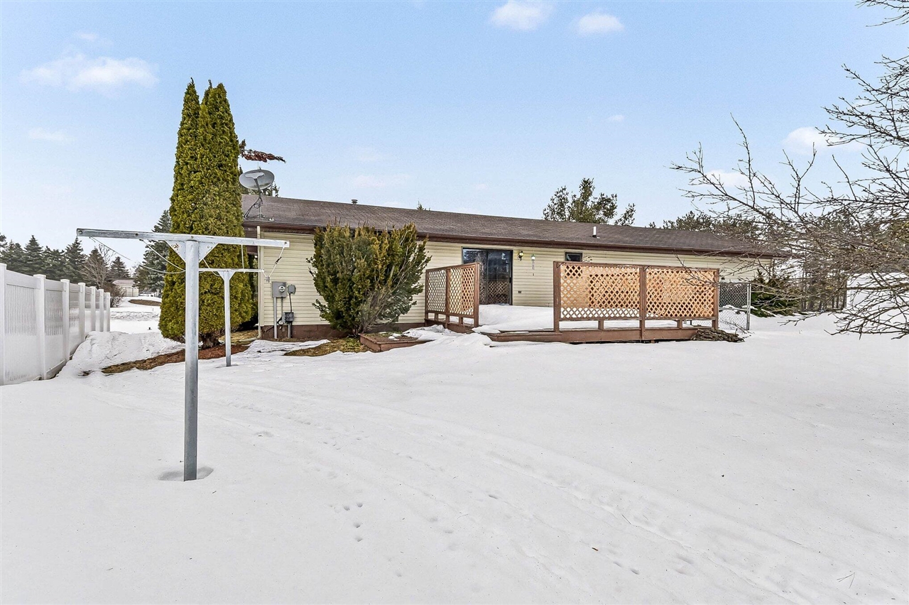 301 Ragen-Bogen Drive, Gaylord, MI, 49735