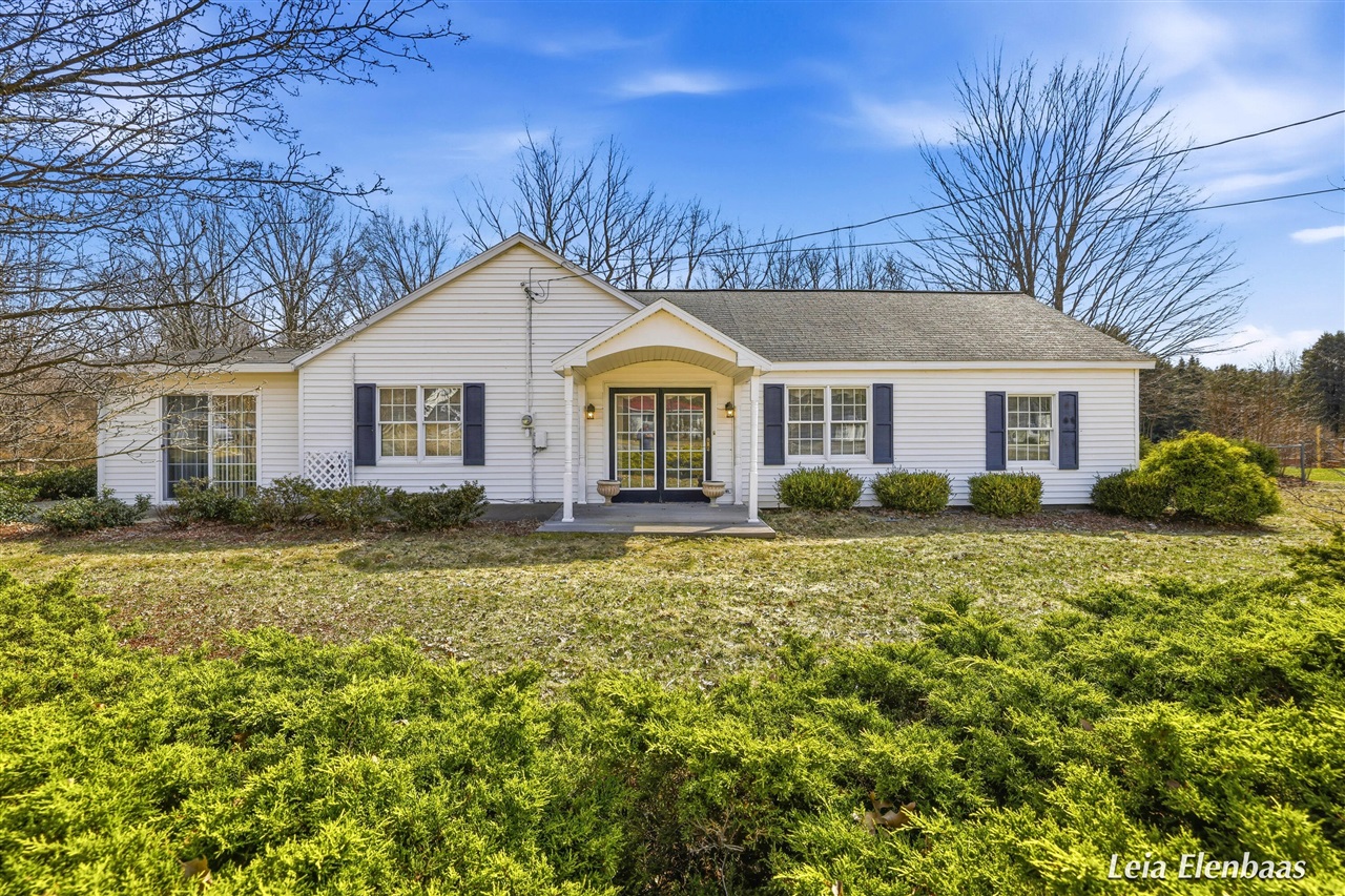 4612 13 Mile Road, Rockford, MI, 49341