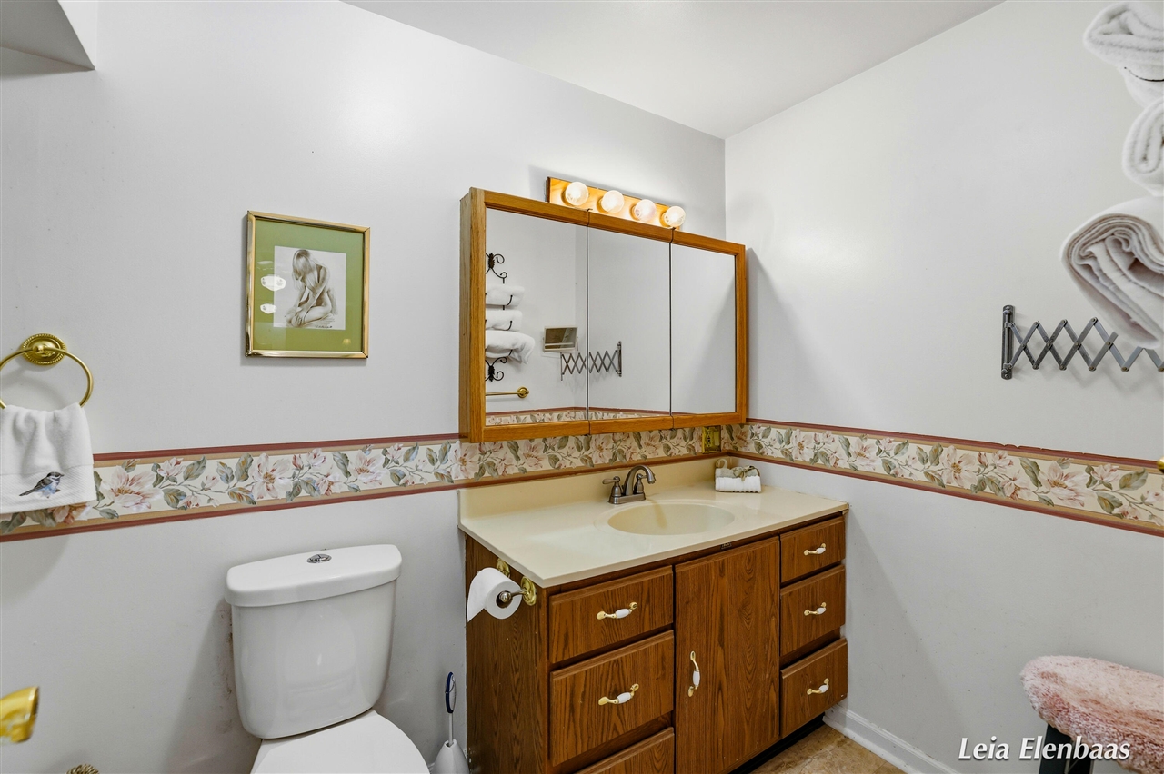 4612 13 Mile Road, Rockford, MI, 49341