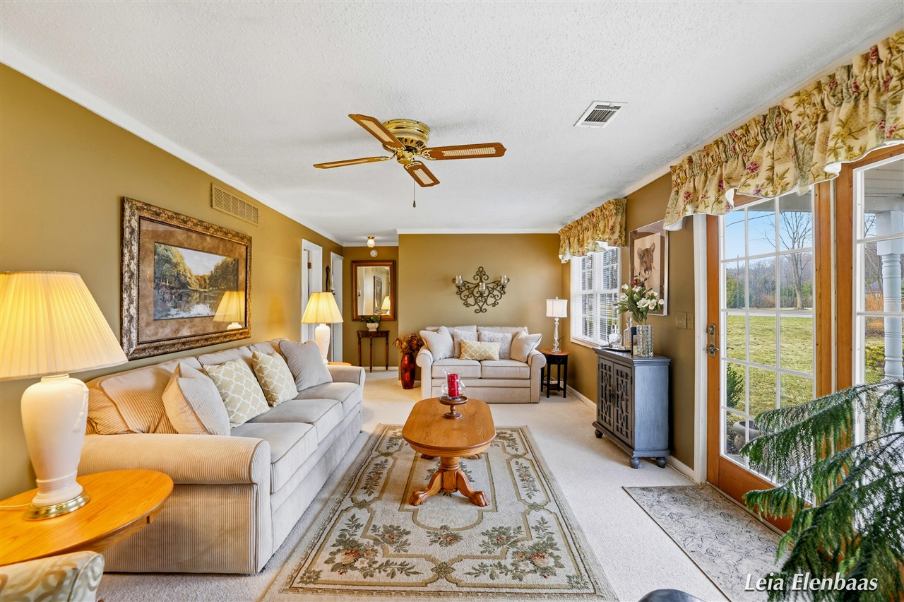 4612 13 Mile Road, Rockford, MI, 49341