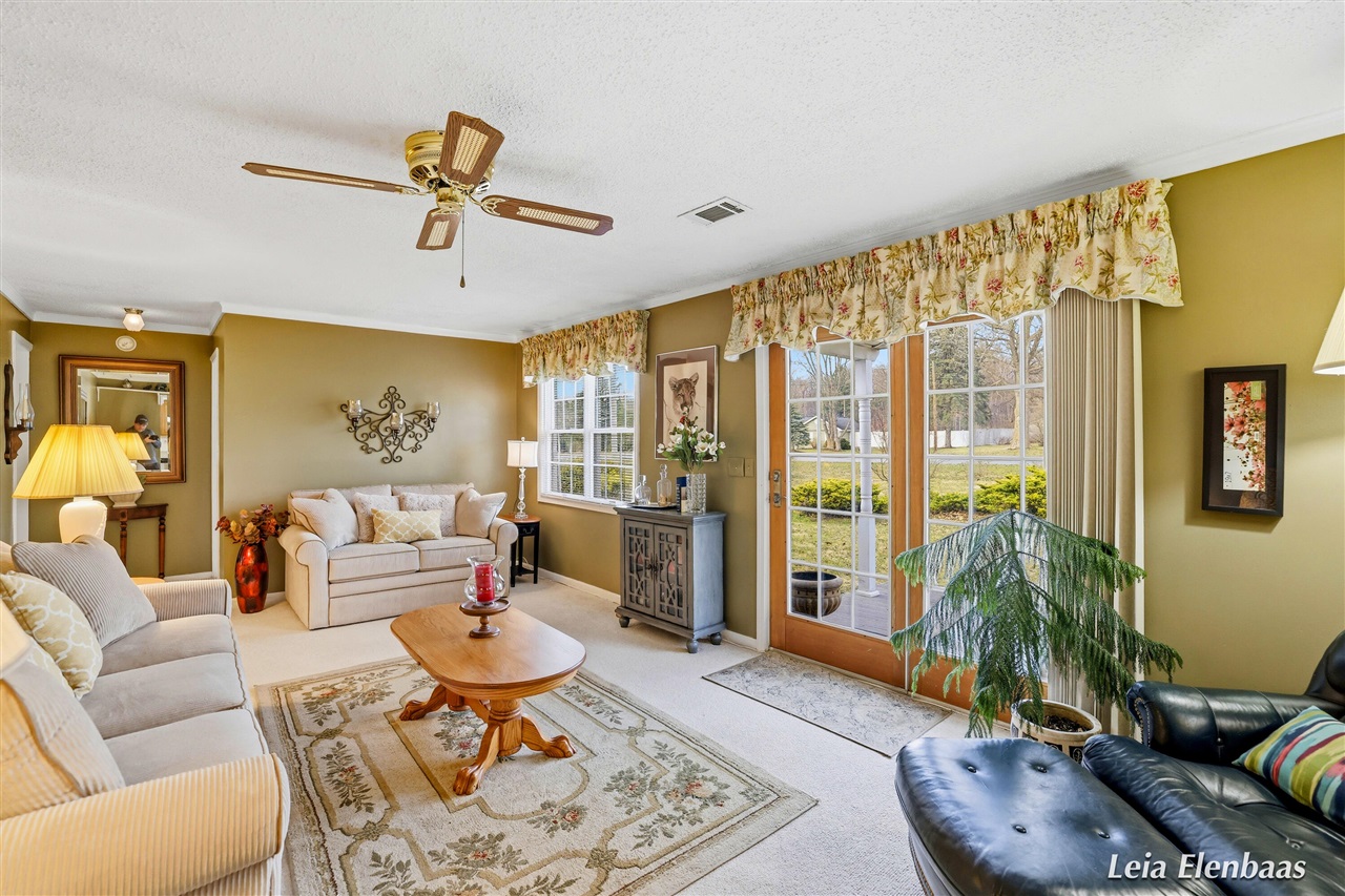 4612 13 Mile Road, Rockford, MI, 49341