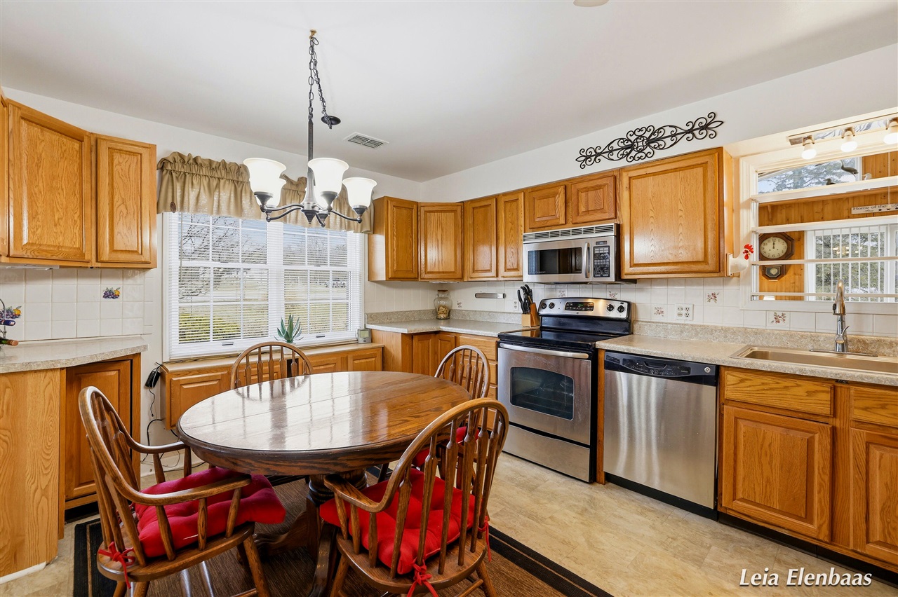 4612 13 Mile Road, Rockford, MI, 49341