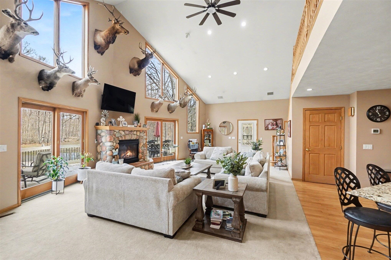 4515 W 112th Street, Grant, MI, 49327-8972