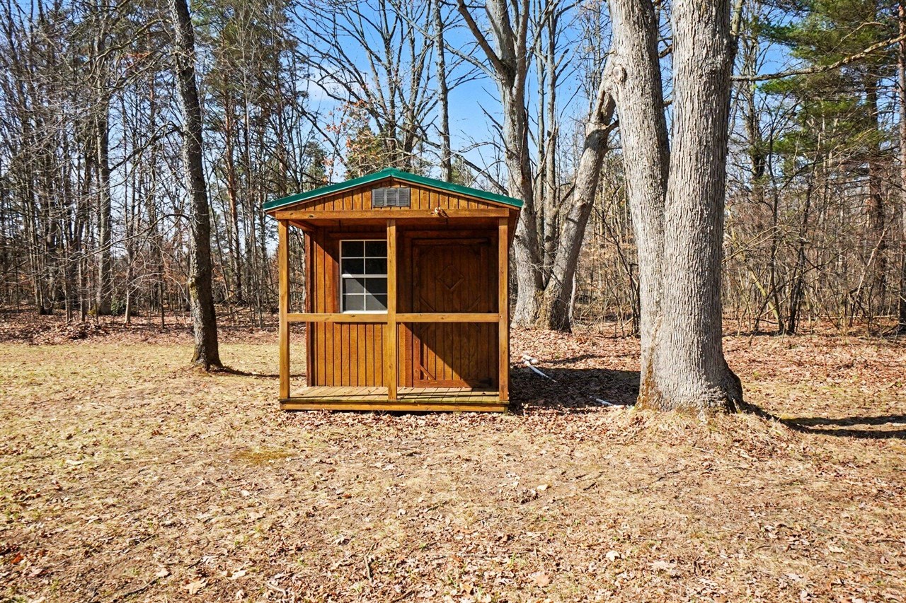 4515 W 112th Street, Grant, MI, 49327-8972