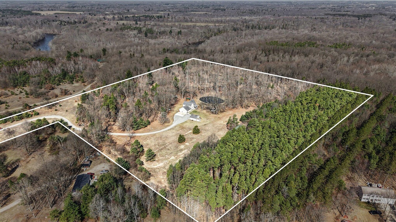 4515 W 112th Street, Grant, MI, 49327-8972