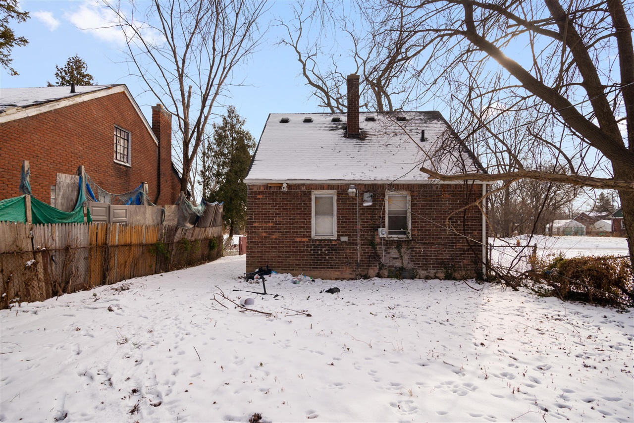 11801 Elmdale Street, Detroit, MI, 48213-1627