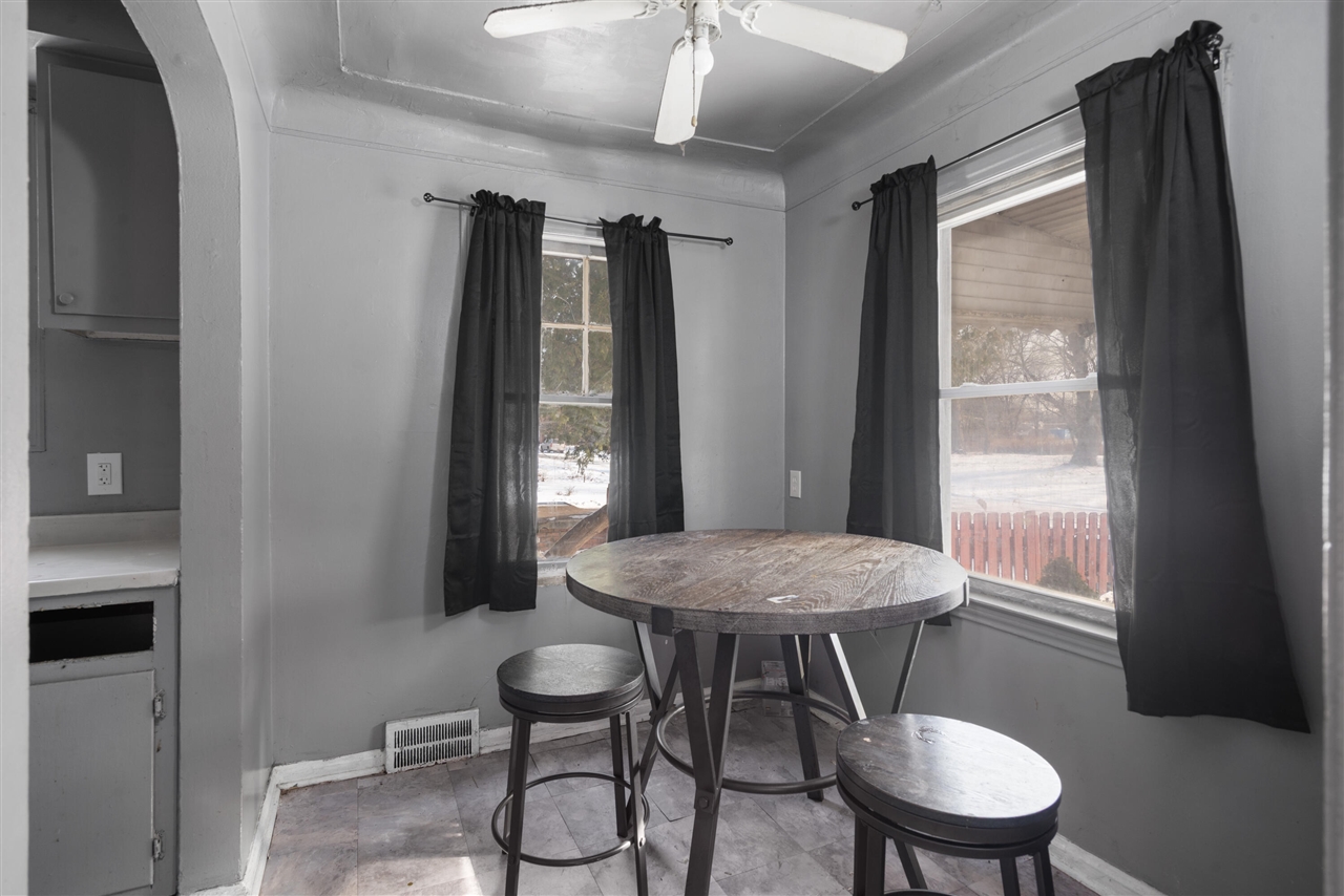 11801 Elmdale Street, Detroit, MI, 48213-1627