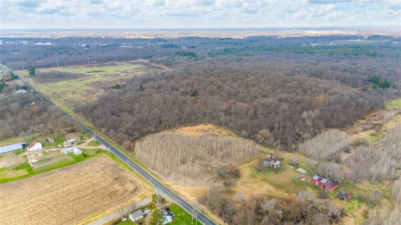 41820 County Road 352, Decatur, MI, 49045-8948