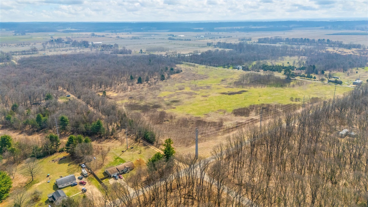 41820 County Road 352, Decatur, MI, 49045-8948