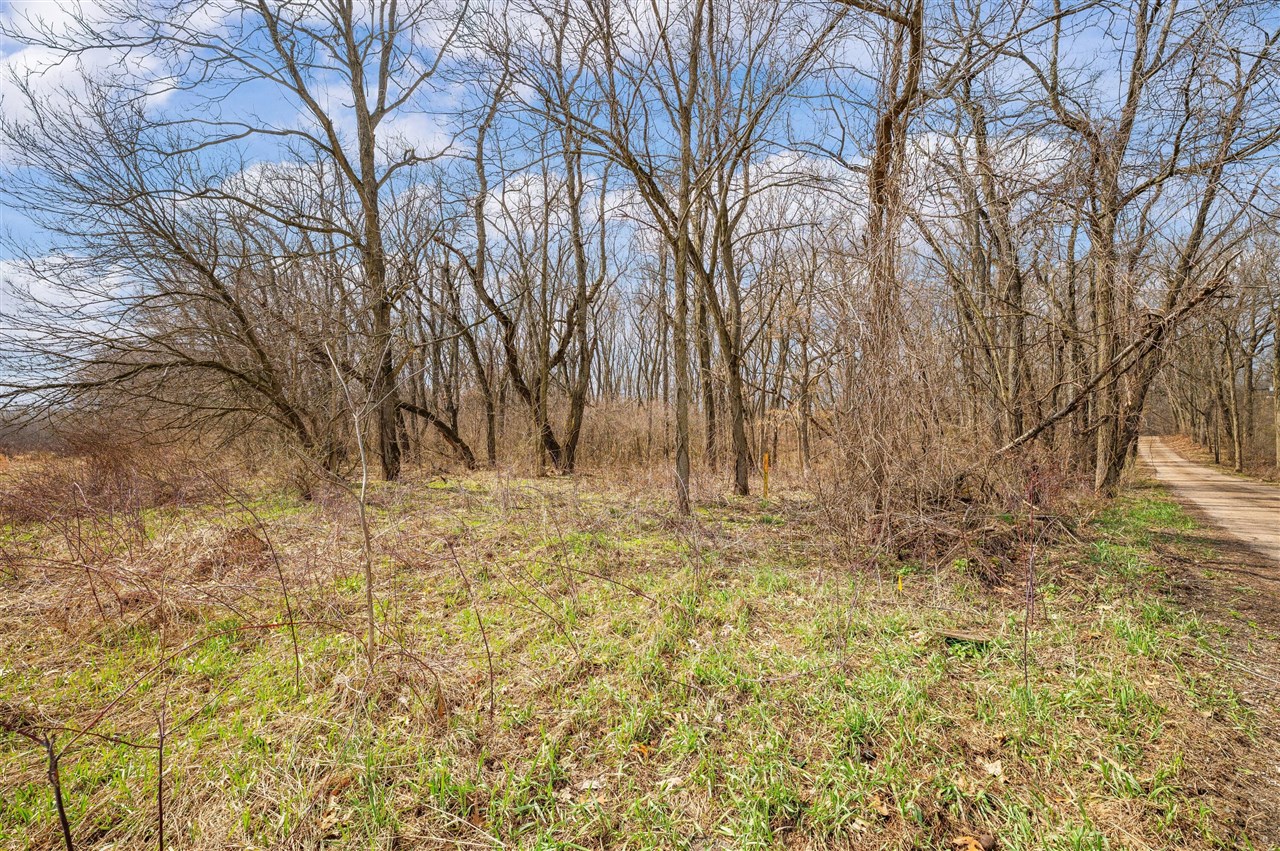 41820 County Road 352, Decatur, MI, 49045-8948
