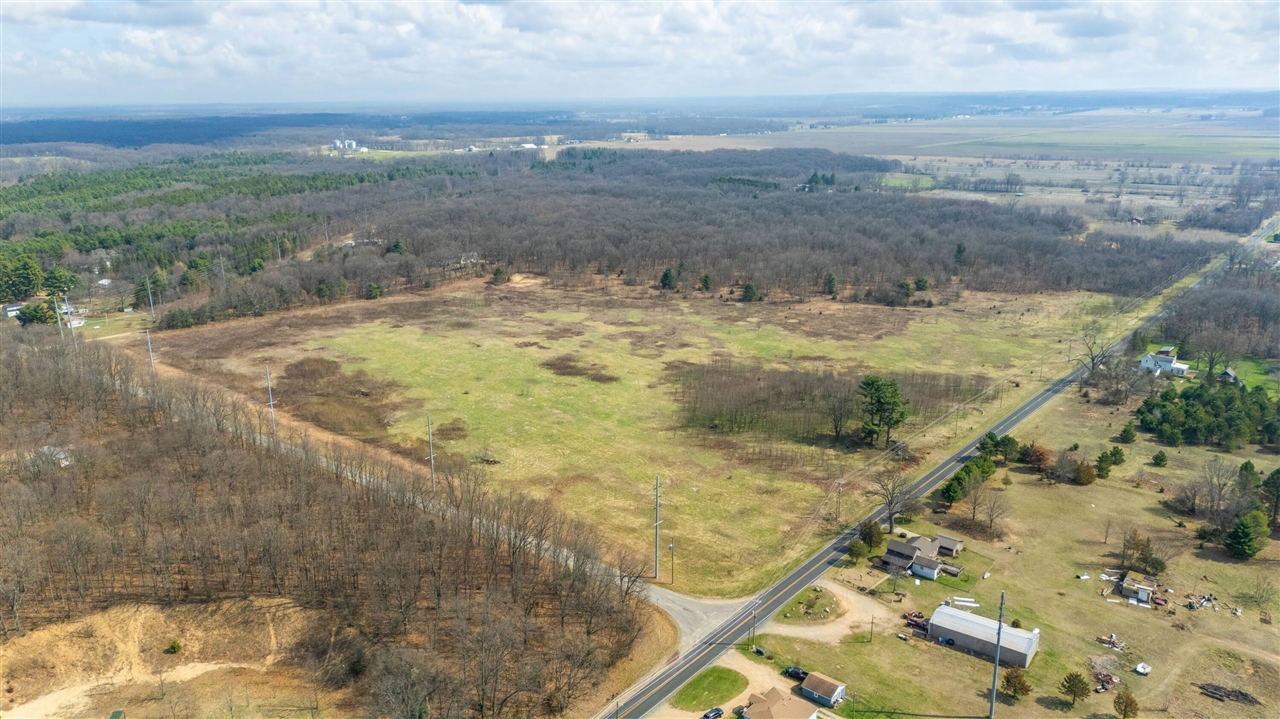 41820 County Road 352, Decatur, MI, 49045-8948
