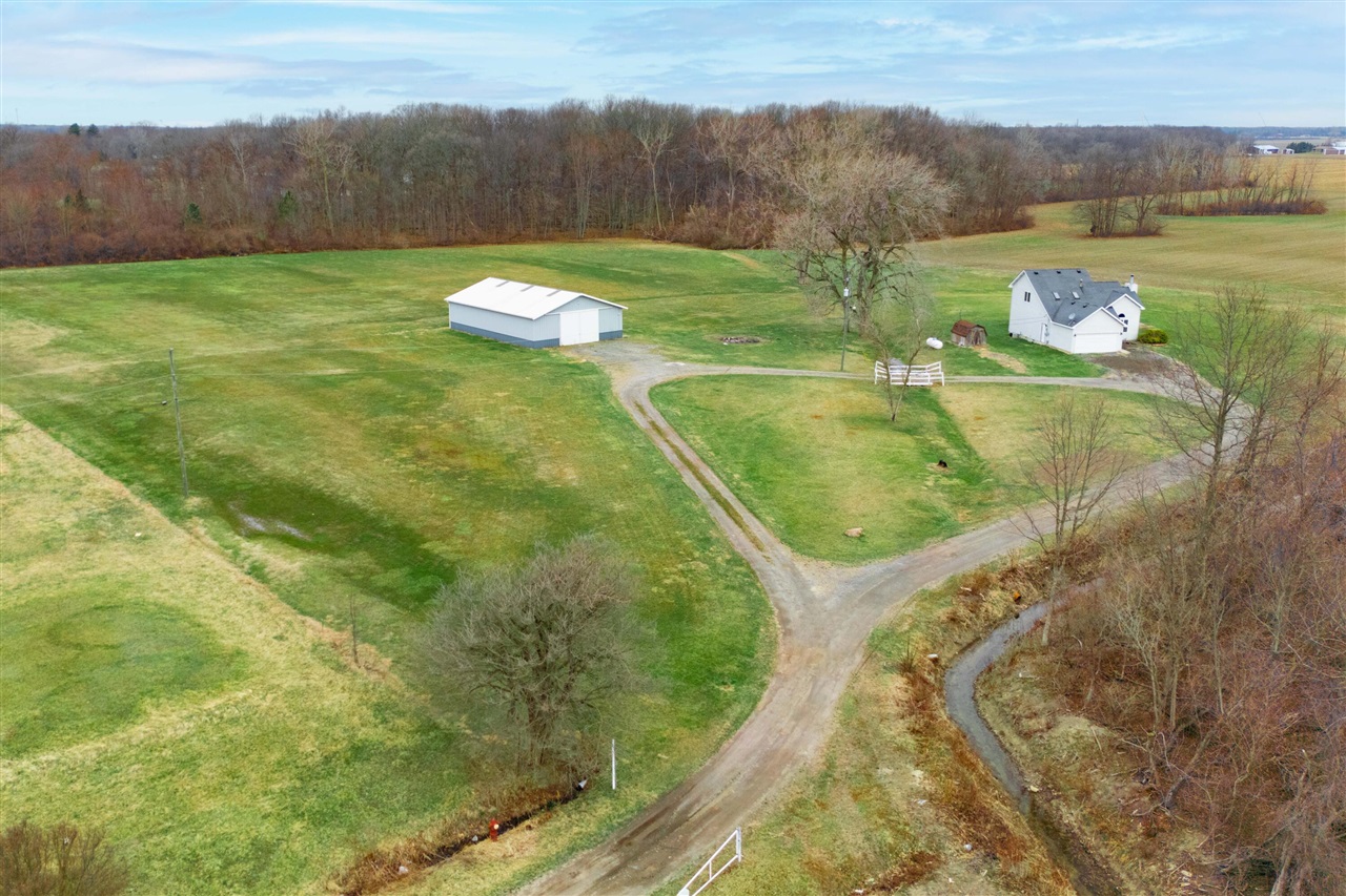 12215 Crossman Road, Carleton, MI, 48117-9212