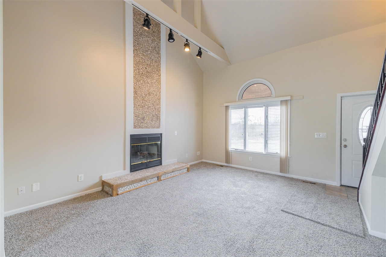 12215 Crossman Road, Carleton, MI, 48117-9212