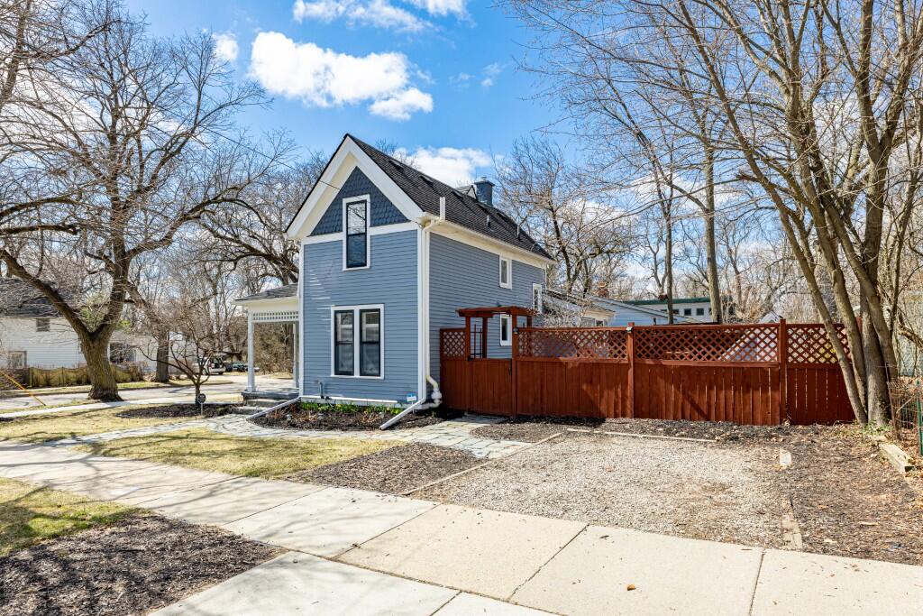 703 Miner Street, Ann Arbor, MI, 48103-3117