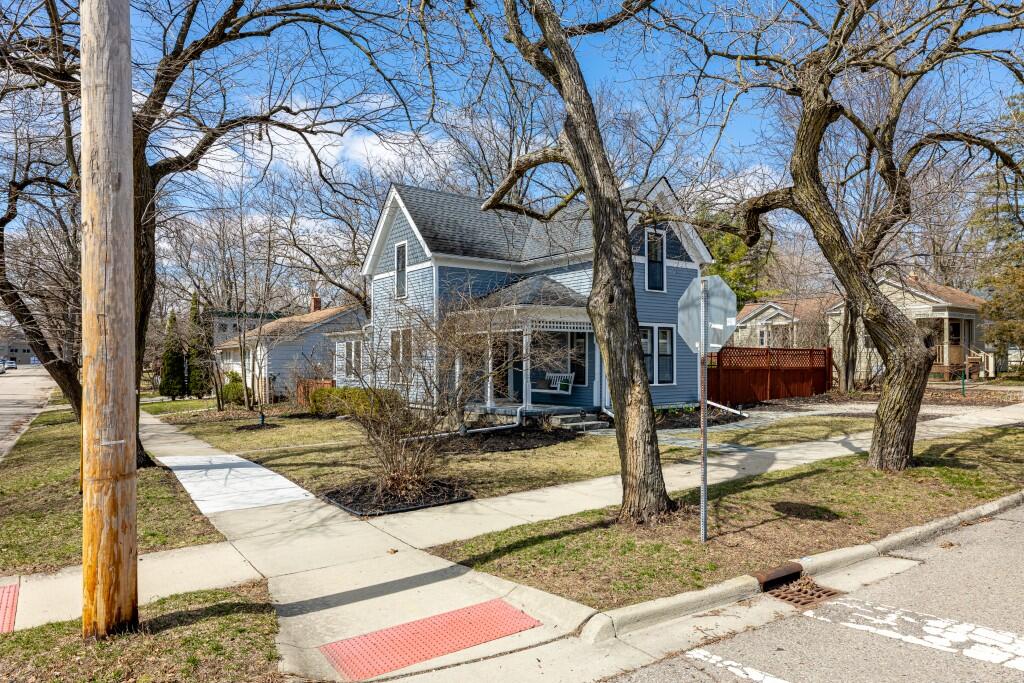 703 Miner Street, Ann Arbor, MI, 48103-3117