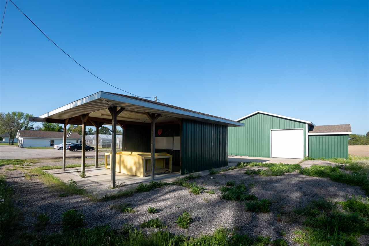 8627 Cleveland Avenue, Baroda, MI, 49101-9368