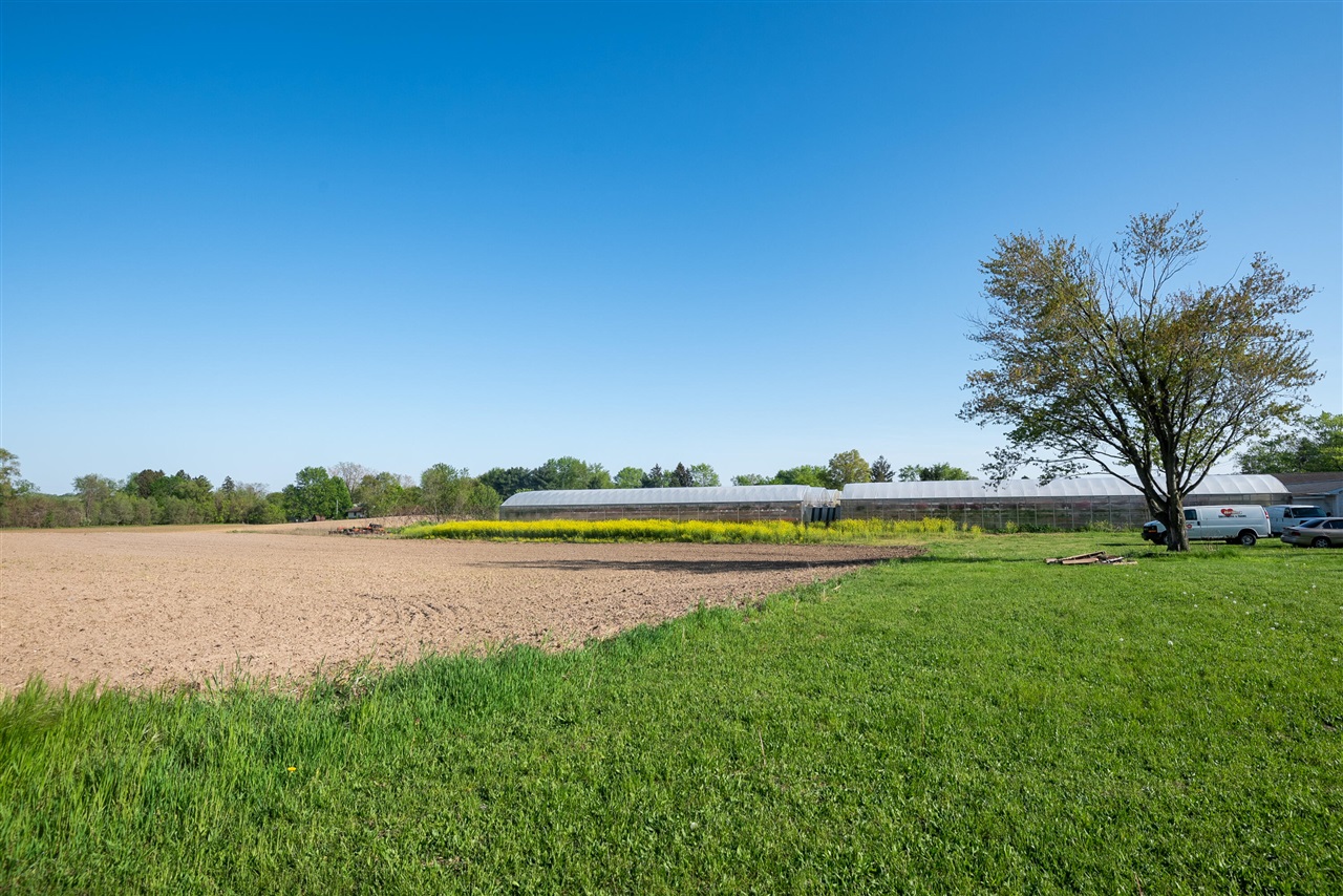 8627 Cleveland Avenue, Baroda, MI, 49101-9368