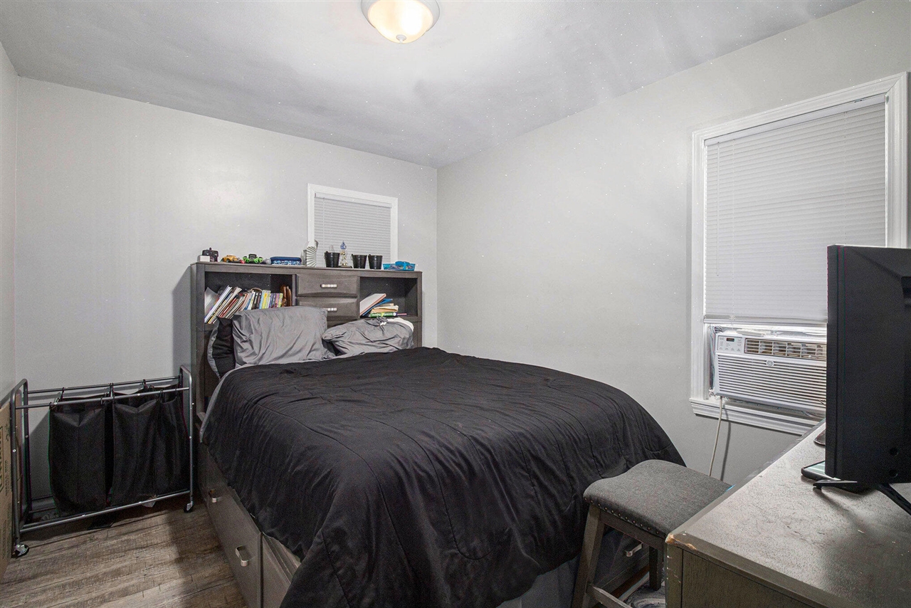 19312 Goulburn Avenue, Detroit, MI, 48205-2121