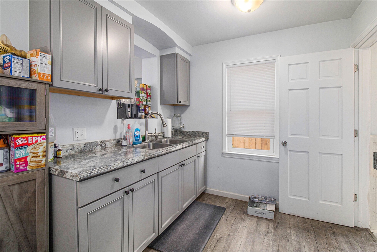 19312 Goulburn Avenue, Detroit, MI, 48205-2121