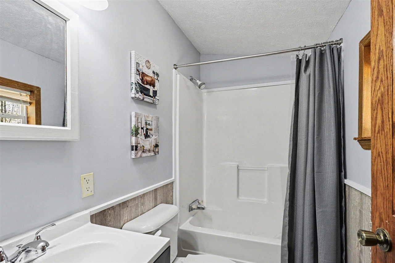 22085 W Wood Lake Road, Pierson, MI, 49339-9662