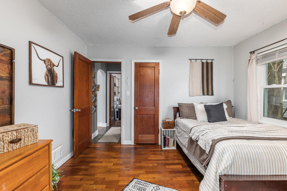 308 W 21st Street, Holland, MI, 49423-4002