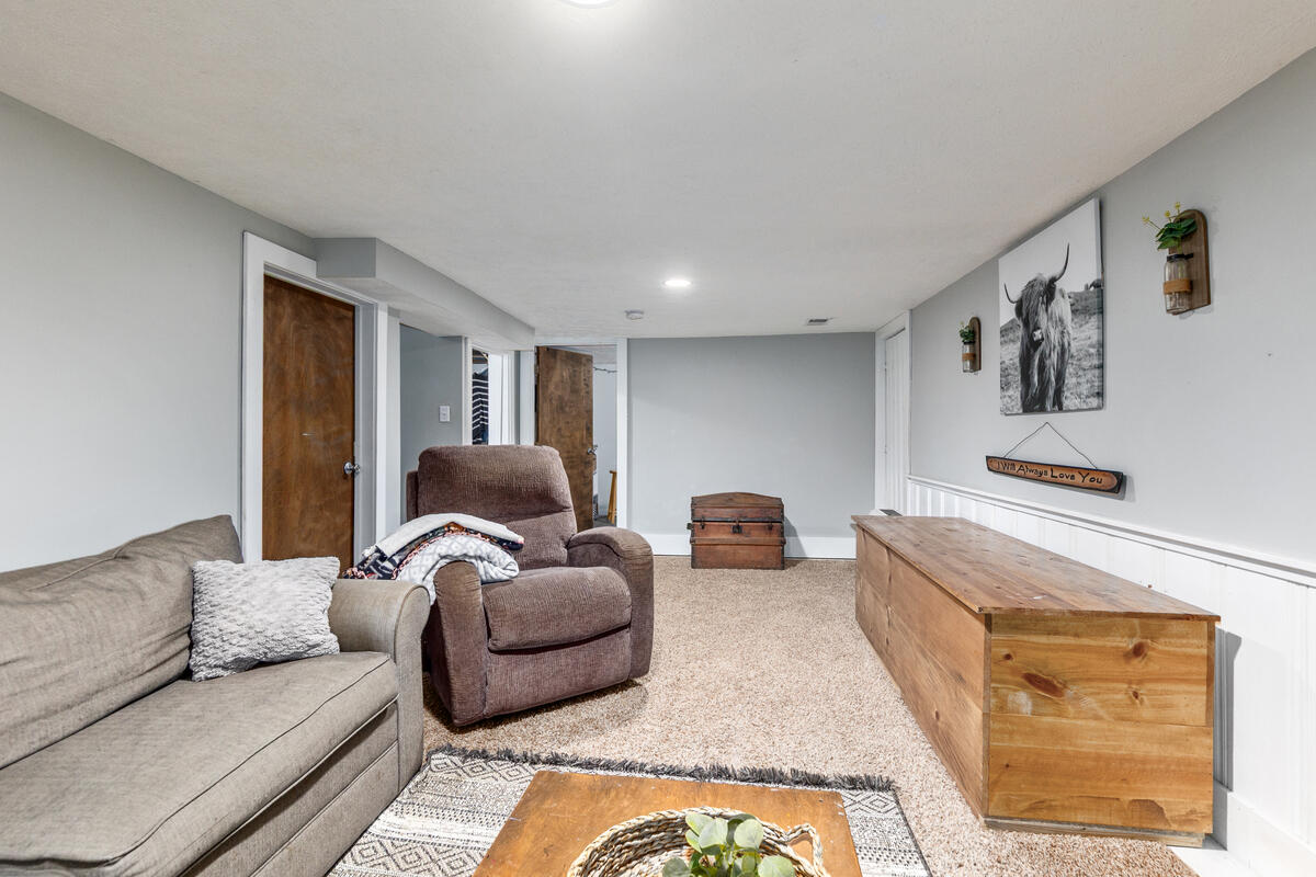 308 W 21st Street, Holland, MI, 49423-4002