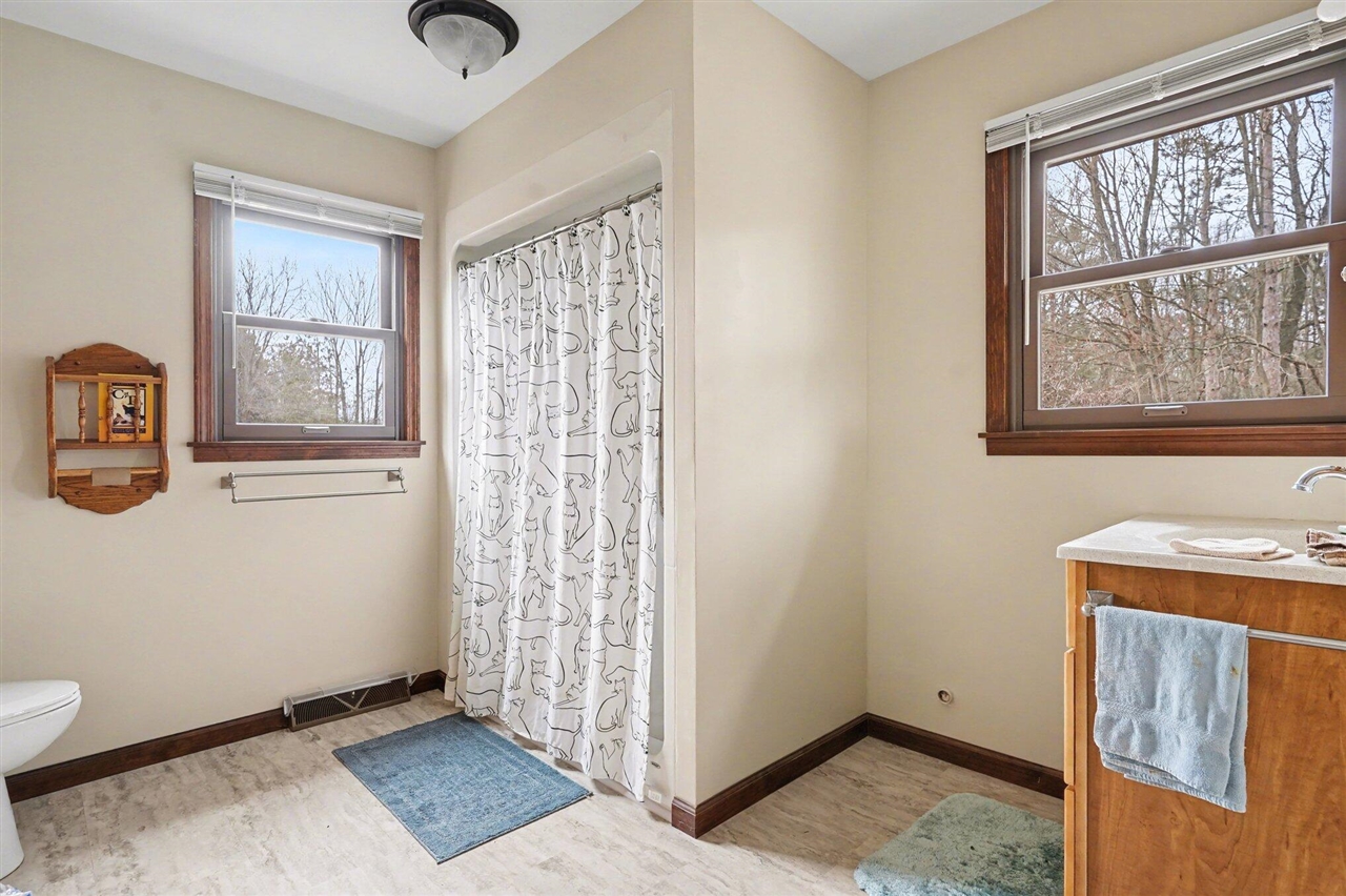 7337 E Sternberg Road, Nunica, MI, 49448-9510