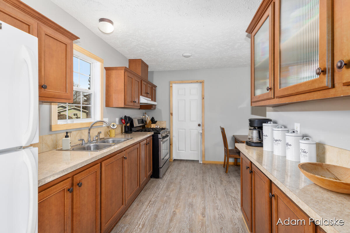 171 W Sidney Road, Sidney, MI, 48885-9745