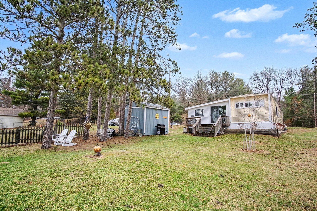 1388 Vining Road, Greenville, MI, 48838-9283