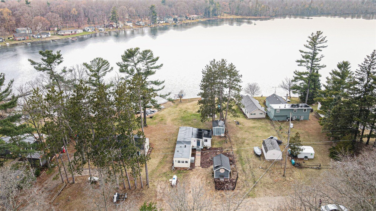 1388 Vining Road, Greenville, MI, 48838-9283