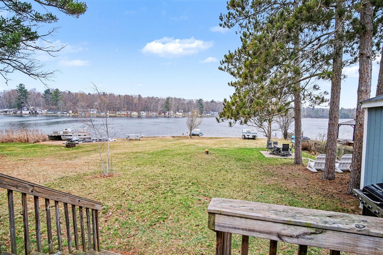 1388 Vining Road, Greenville, MI, 48838-9283